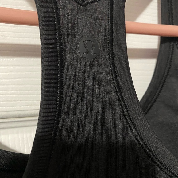 Lululemon Tank Top size 6 - Picture 3 of 4